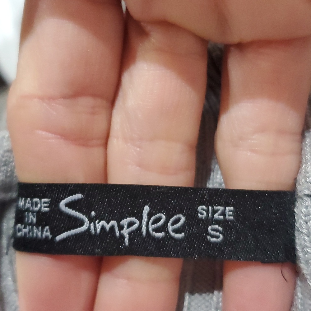 New Simplee Cold-Shoulder Ribbed Turtleneck Sweater In Light Gray - Picture 7 of 7